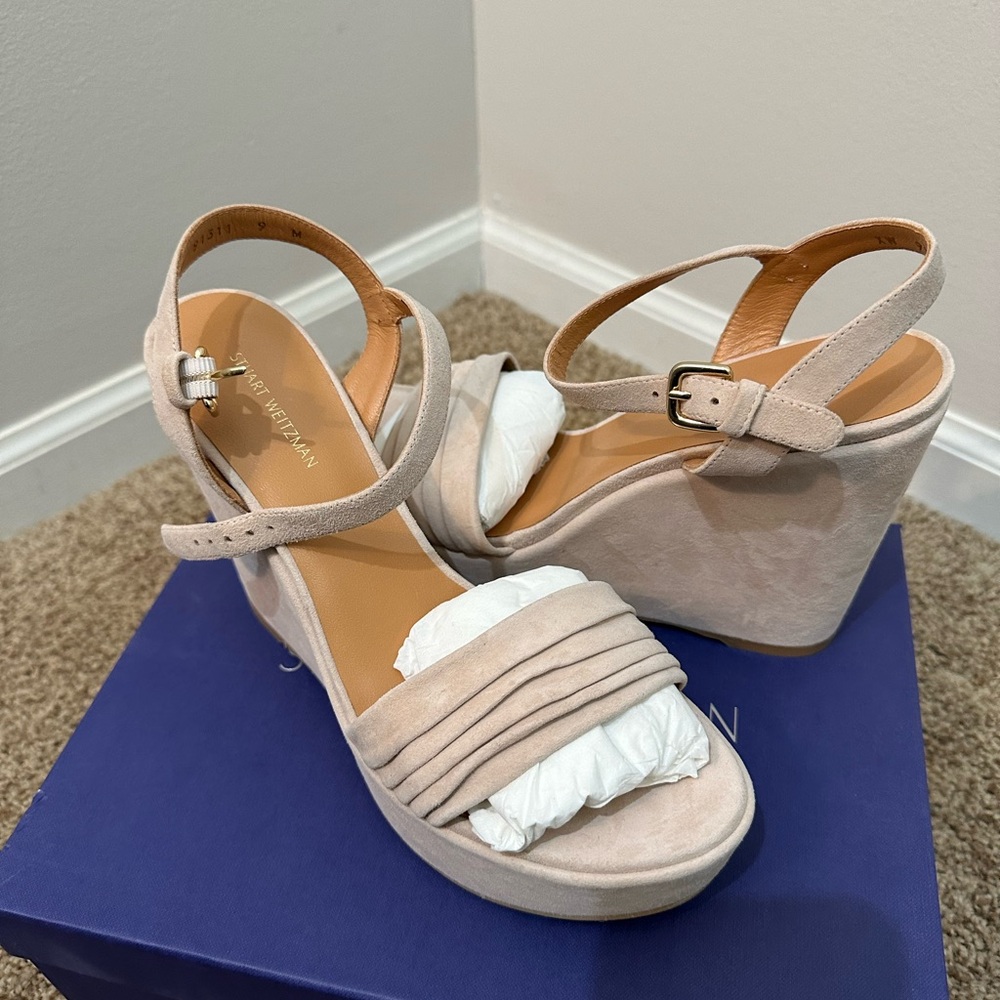 Stuart Weitzman Cream Wedge Sandals with Metallic Straps